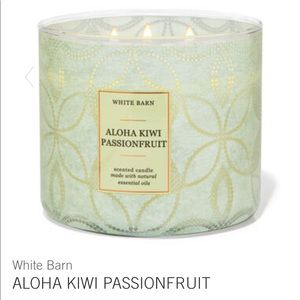 Bath & Body Works Aloha Kiwi Passionfruit Candle